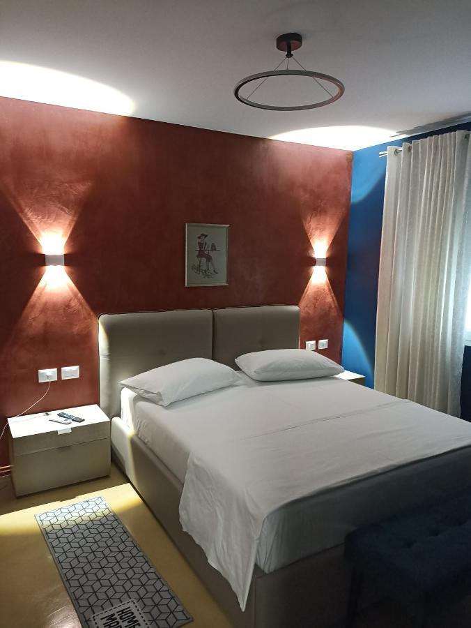 Oak Street Apartment Tirana