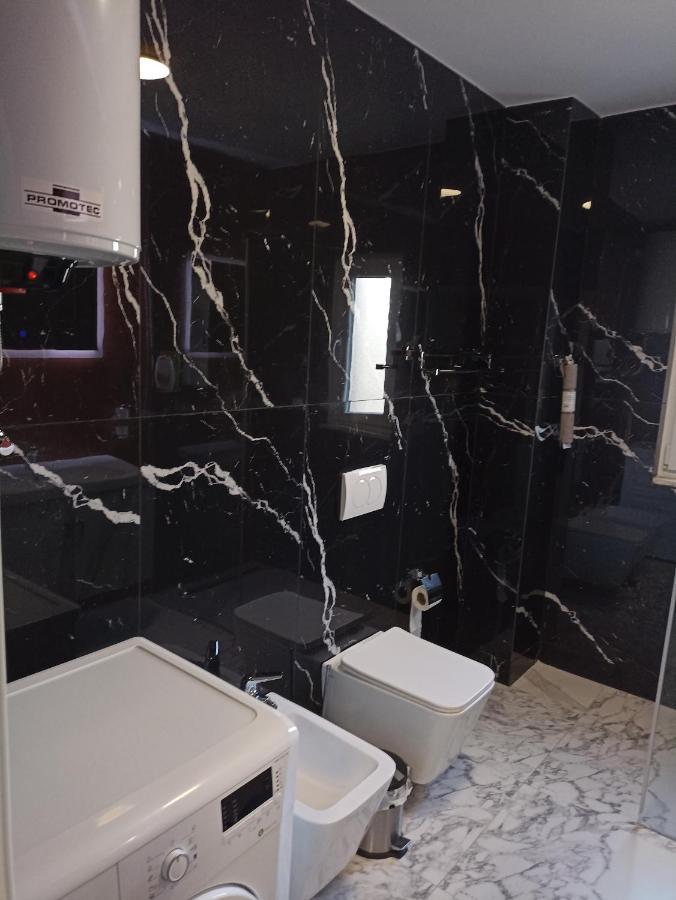 Apartment Oak Street Tirana